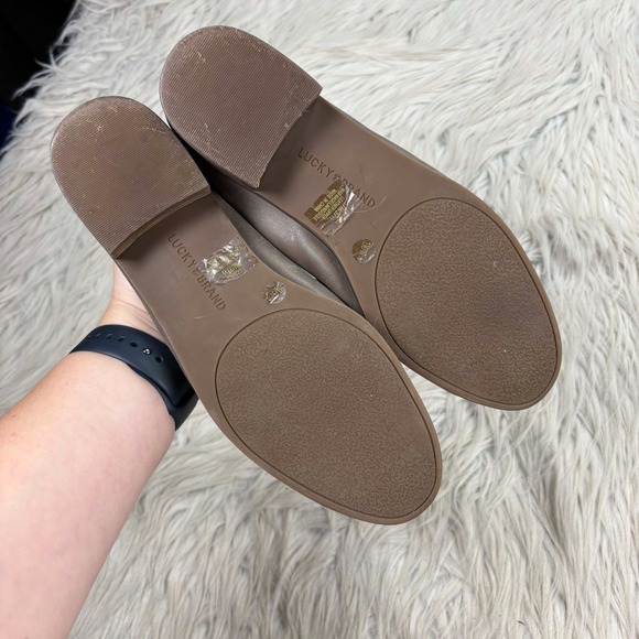 Lucky Brand Women's 7 Gray Soft Leather Loafer Flats Preppy Academia Office - Picture 6 of 7